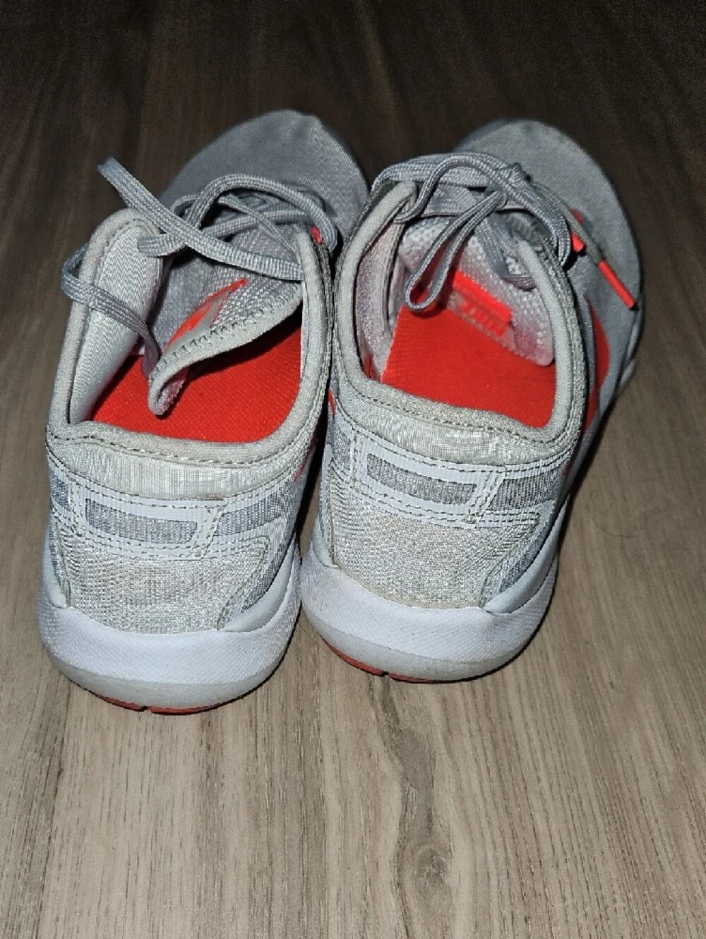 Nike Light Gray Running Shoes with Bright Orange Swoosh - Picture 4 of 5